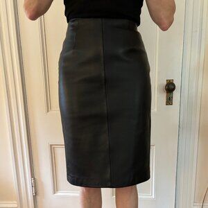Size 4 Black Knee Length Leather Pencil Skirt - Pelle Studios by Wilsons